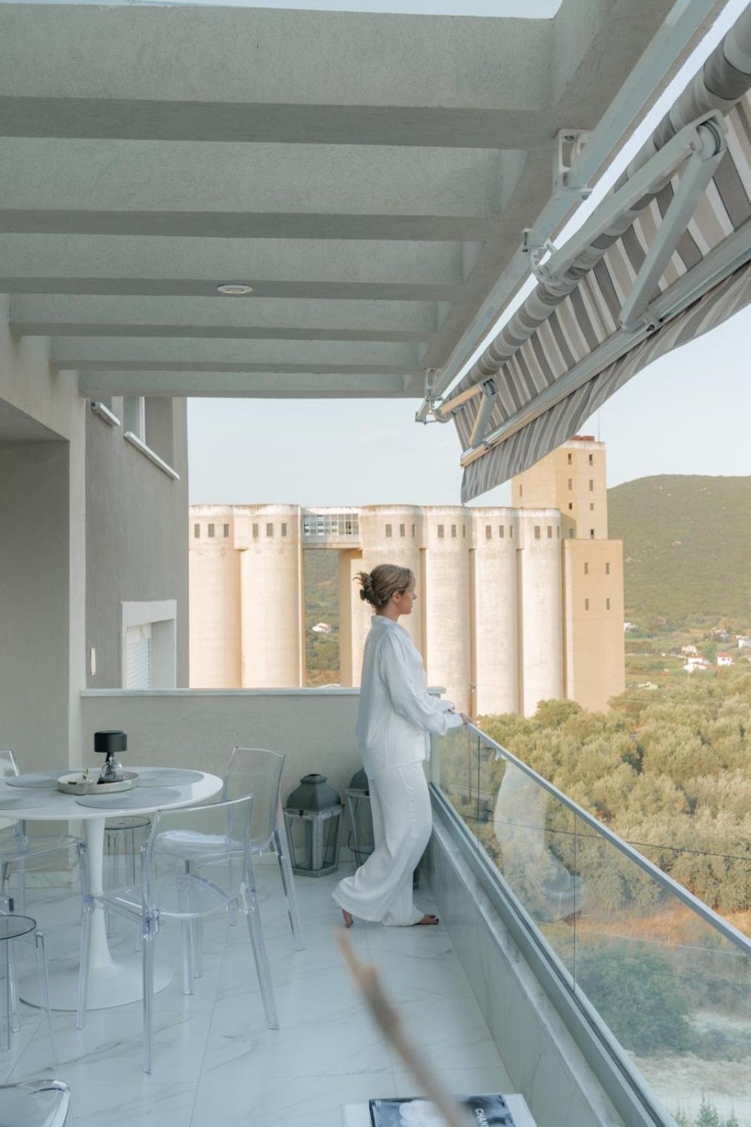 Dk Luxury Suite Néa Péramos Buitenkant foto